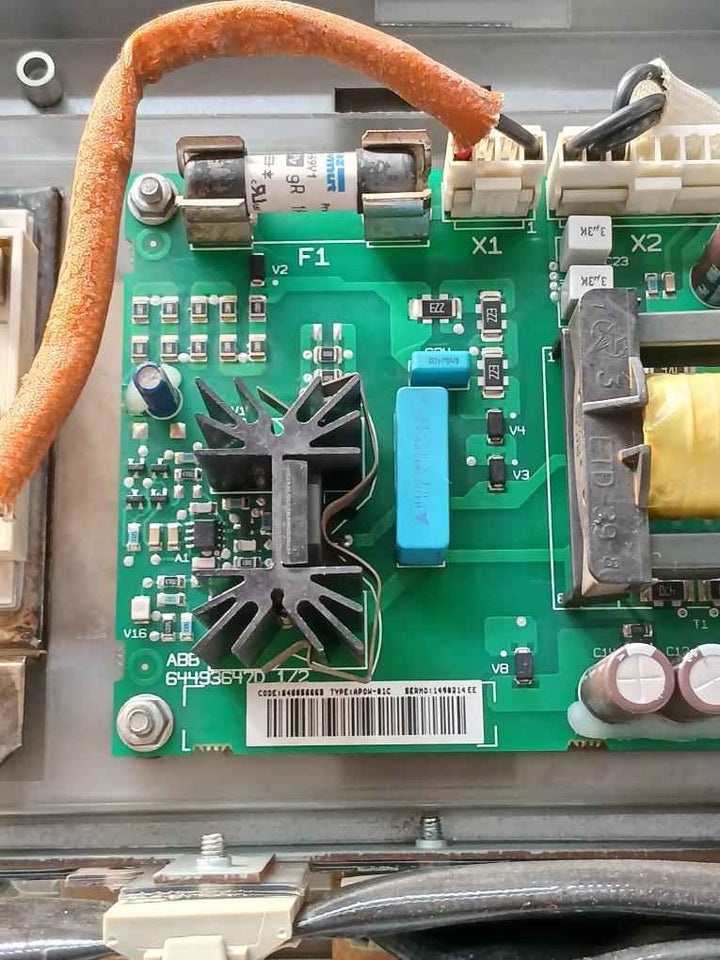 Abb Acs800-104-0580-7+e205+v991 Industrial Inverter Drive 709–976 Vdc 583 Adc