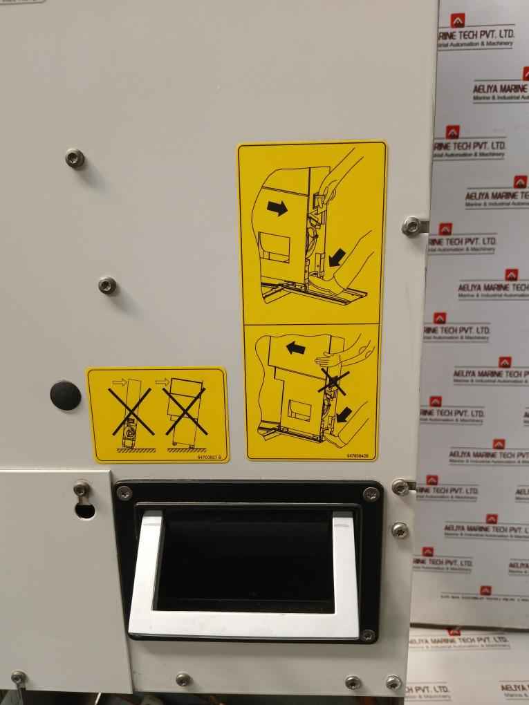 Abb Acs800-104-0580-7+e205+v991 Industrial Inverter Drive 709–976 Vdc 583 Adc