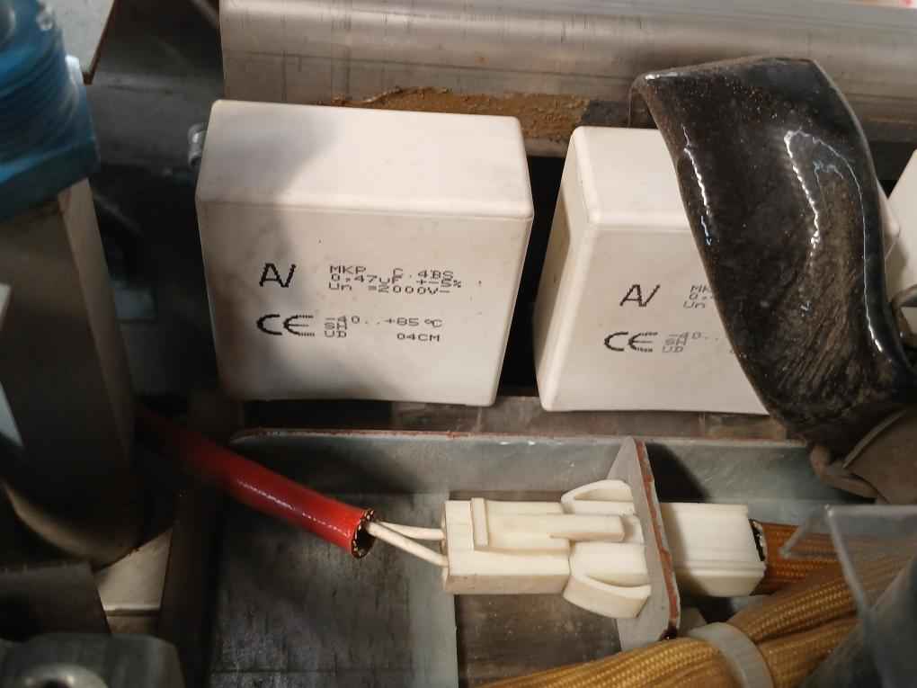 Abb Acs800-104Lc-0700-7+E205+Q950 Frequency Drive 68606039 583 A