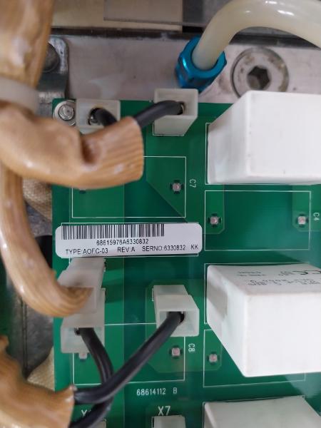 Abb Acs800-104lc-0700-7+e205+q950 Line Converter Inverter I/o Module Rev a