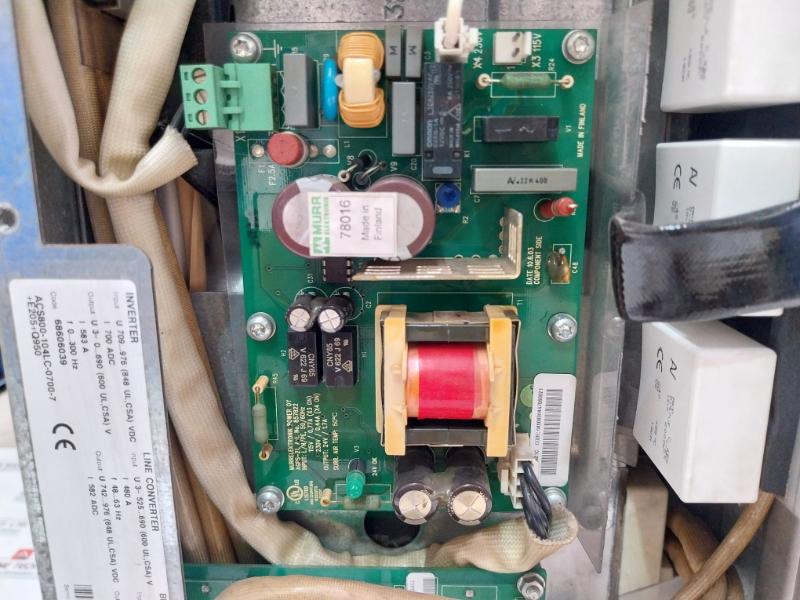 Abb Acs800-104lc-0700-7+e205+q950 Line Converter Inverter I/o Module Rev a