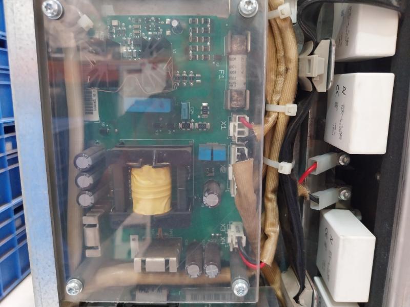 Abb Acs800-104lc-0700-7+e205+q950 Line Converter Inverter I/o Module Rev a