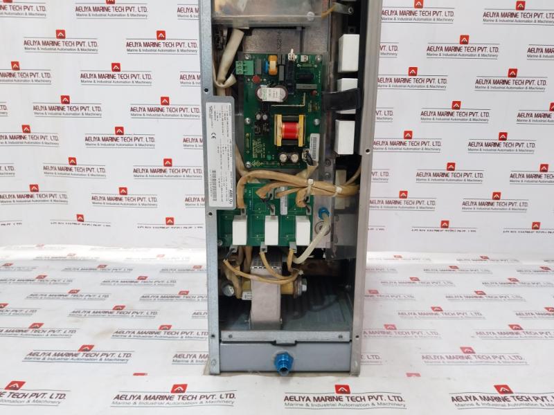 Abb Acs800-104lc-0700-7+e205+q950 Line Converter Inverter I/o Module Rev a