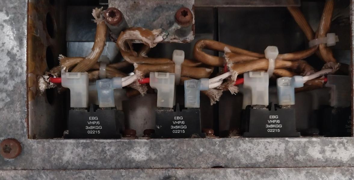 Abb Acs800-104Lc-0700-7+E205+Q950 Line Converter Inverter I/O Module