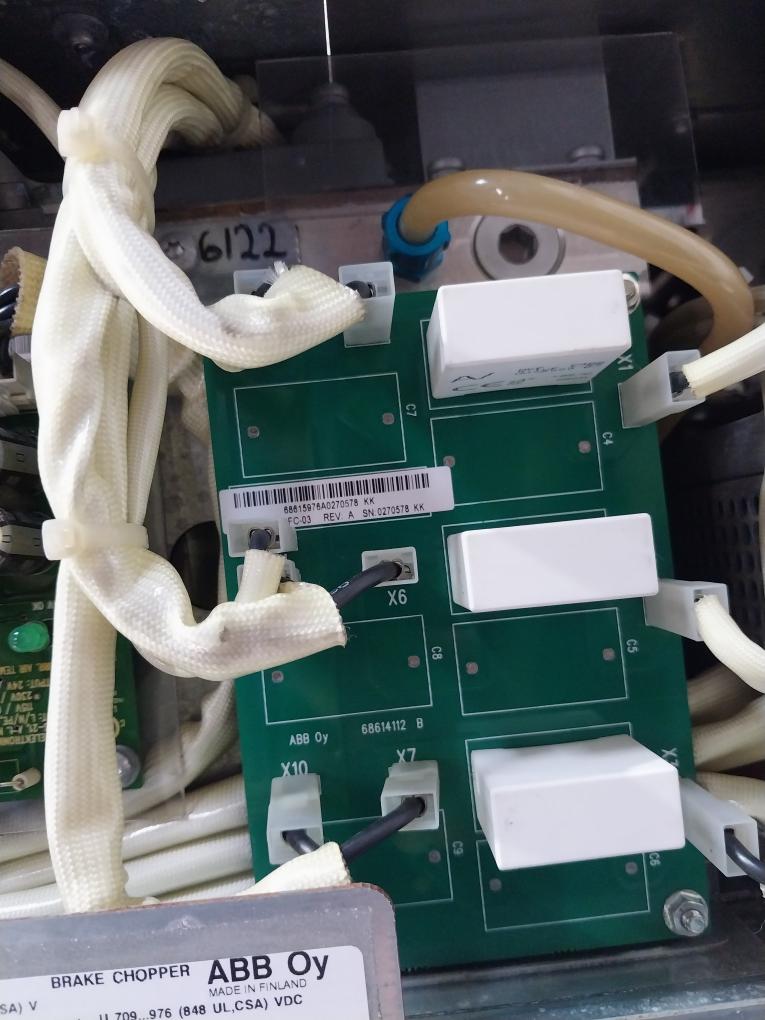 Abb Acs800-104lc-0700-7+e205+q950 Line Converter Inverter I/o Module Rev a