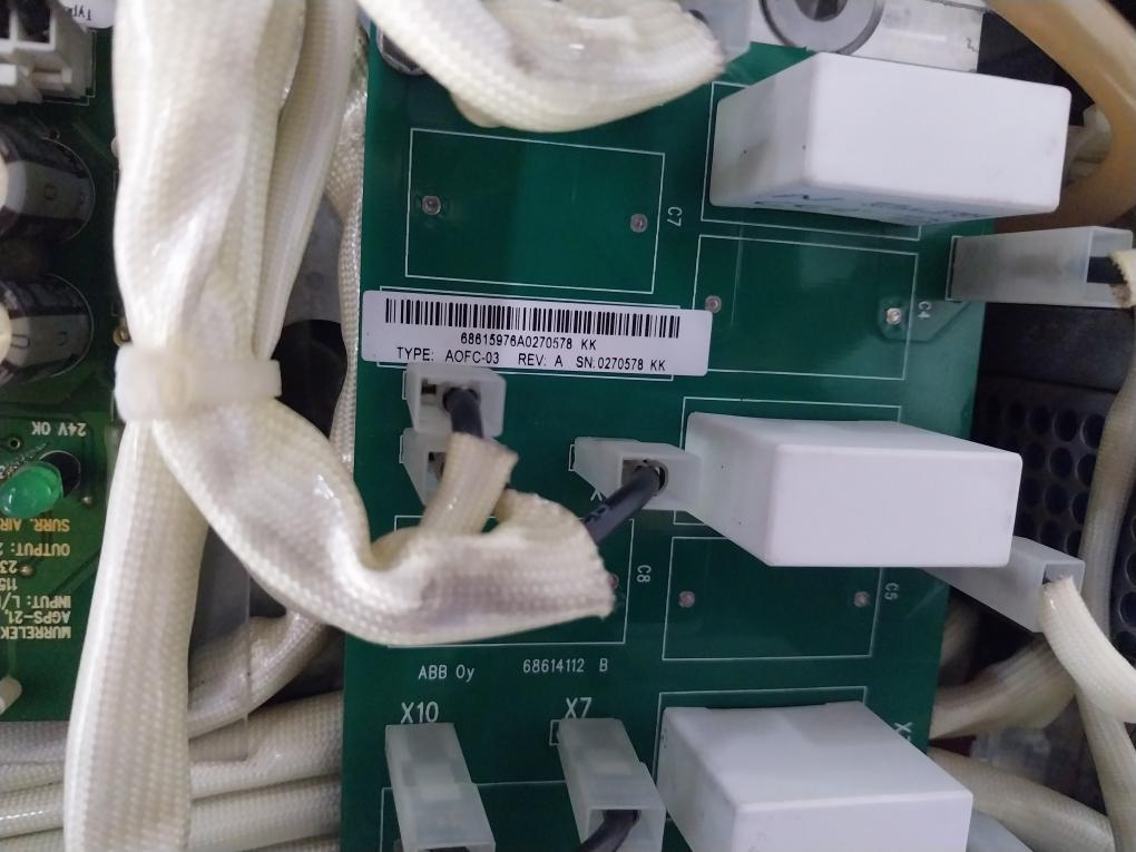 Abb Acs800-104lc-0700-7+e205+q950 Line Converter Inverter I/o Module Rev a