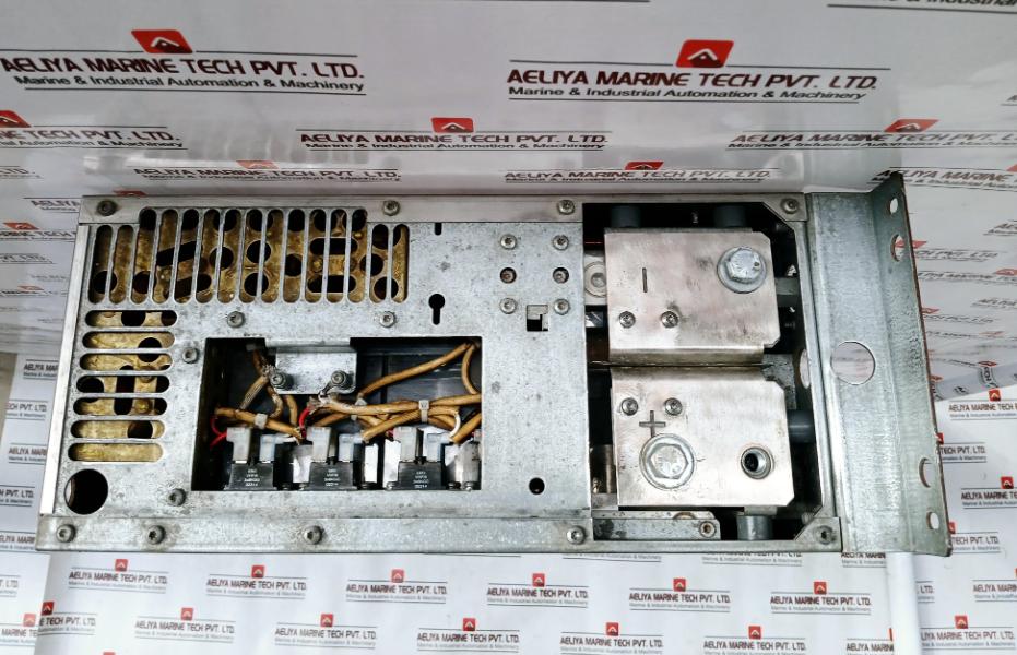 Abb Acs800-104Lc-0700-7+E205+Q950 Line Converter Inverter I/O Module