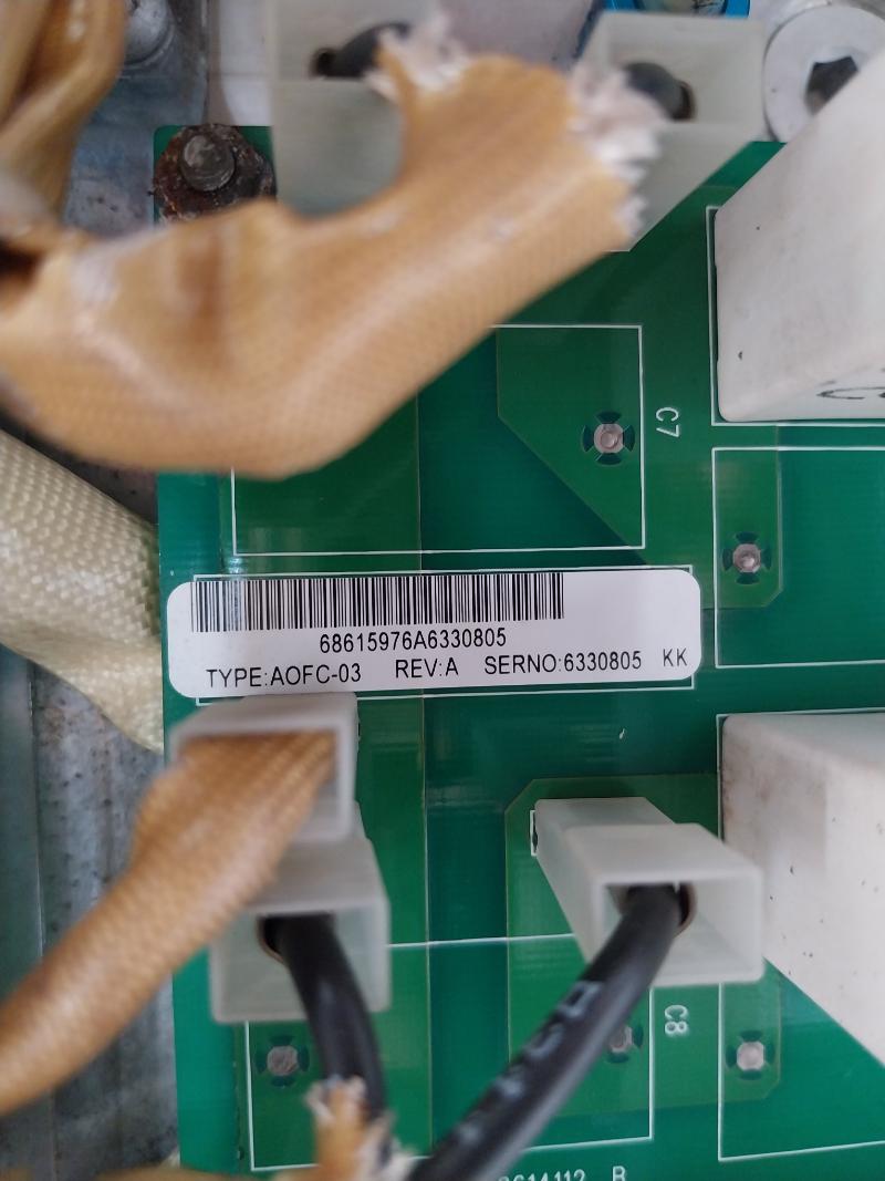 Abb Acs800-104Lc-0700-7+E205+Q950 Low Voltage Industrial Ac Drive 700 Adc 583 A