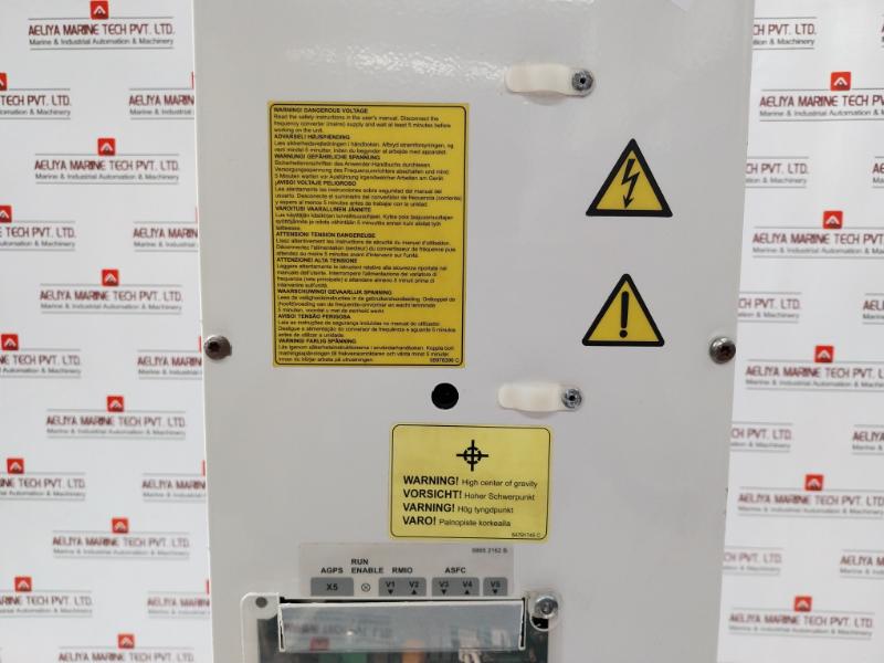 Abb Acs800-104Lc-0700-7+E205+Q950 Low Voltage Industrial Ac Drive 700 Adc 583 A