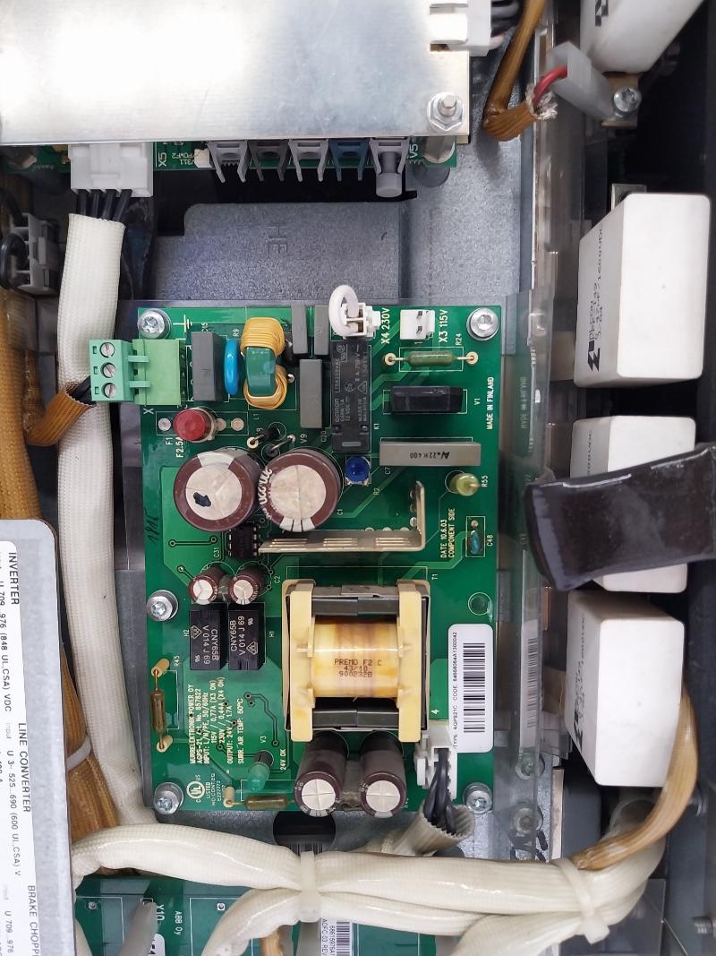 Abb Acs800-104Lc-0700-7+E205+Q950 Inverter Unit Module 709…976Vdc 700 Adc