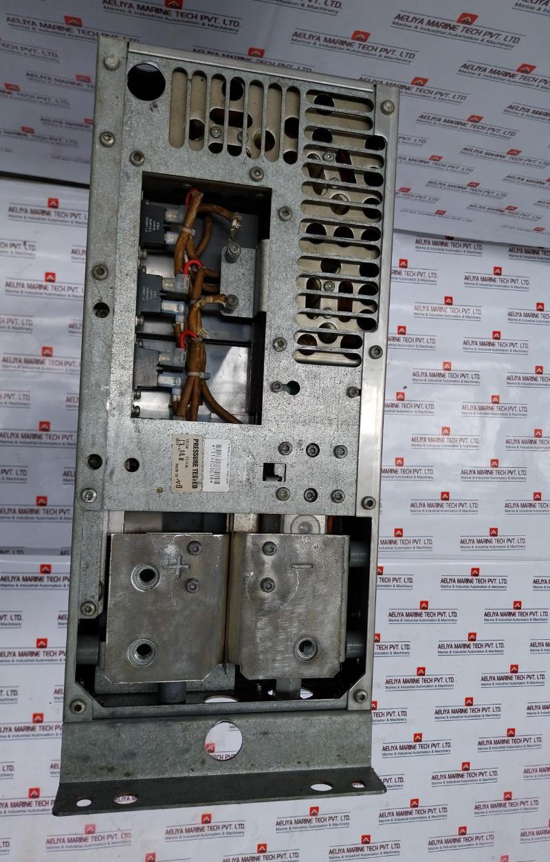 Abb Acs800-104Lc-0700-7+E205+Q950 Inverter Unit Module 709…976Vdc 700 Adc