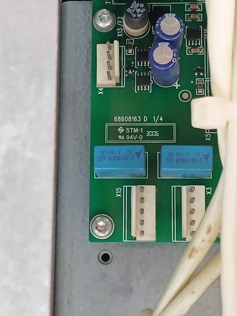 Abb Acs800-704Lc-2150-7 Drive Supply Unit 68648858 380-690V Ac 1796 A 48-63 Hz