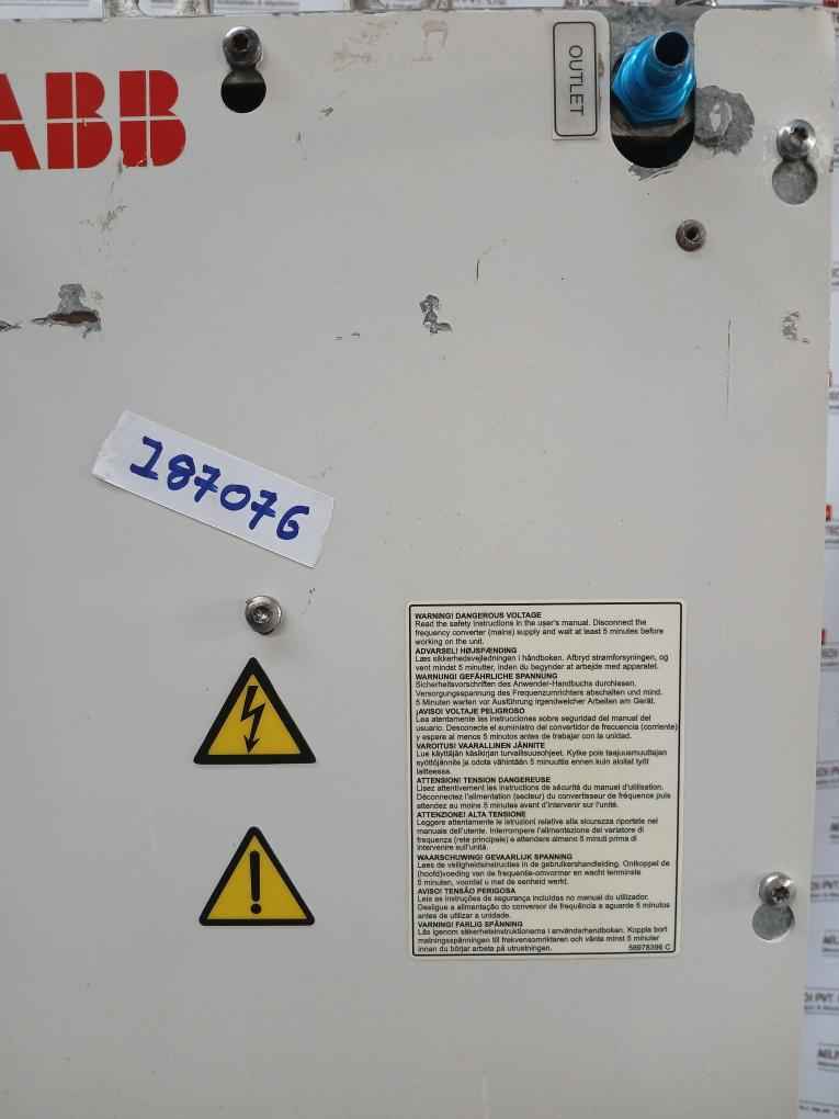 Abb Acs800-704Lc-2150-7 Drive Supply Unit 68648858 380-690 Vac 1796 A 48-63 Hz