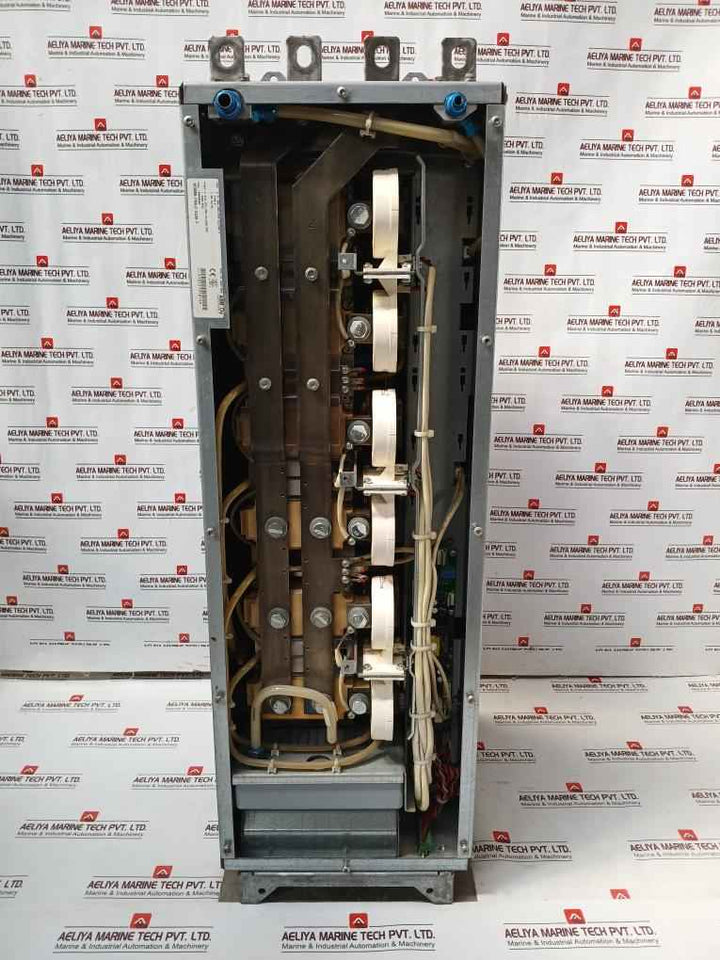 Abb Acs800-704Lc-2150-7 Frequency Converter 68648858 380–690V Ac 1796 A