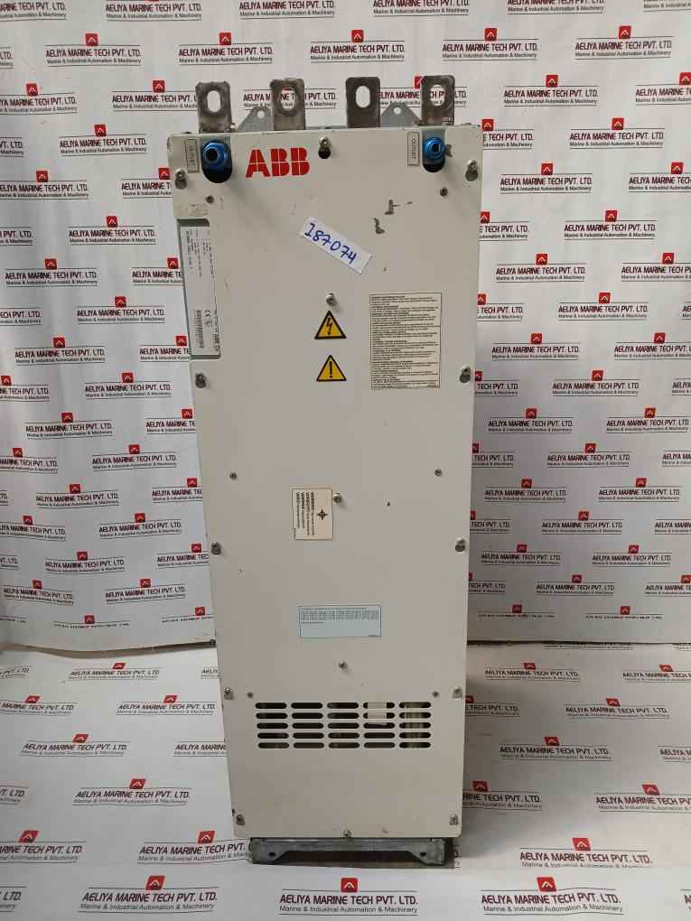 Abb Acs800-704Lc-2150-7 Frequency Converter 68648858 380–690V Ac 1796 A
