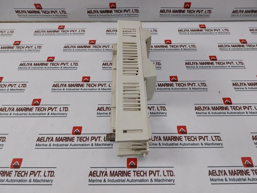 Abb Acs850-04-144A-5+D150+J400 Ac Drive Module 3Aua0000022303 380-500 V 142A
