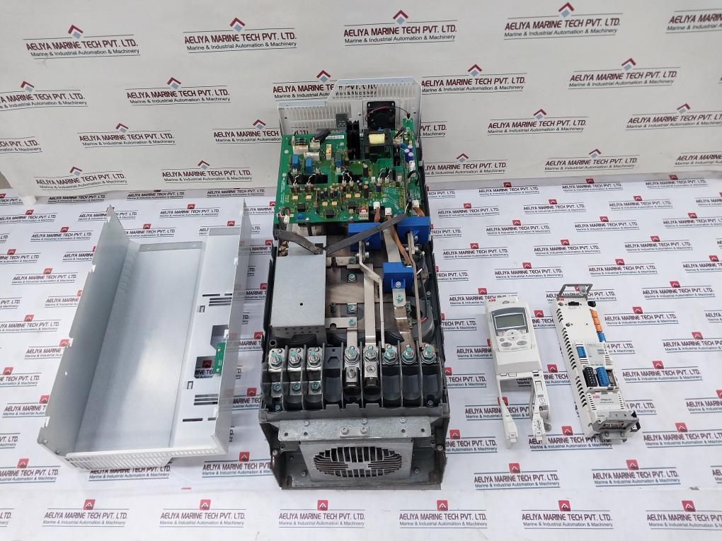 Abb Acs850-04-225A-5+J400 Frequency Converter Drive Module 400/480/500V Ac 221 A