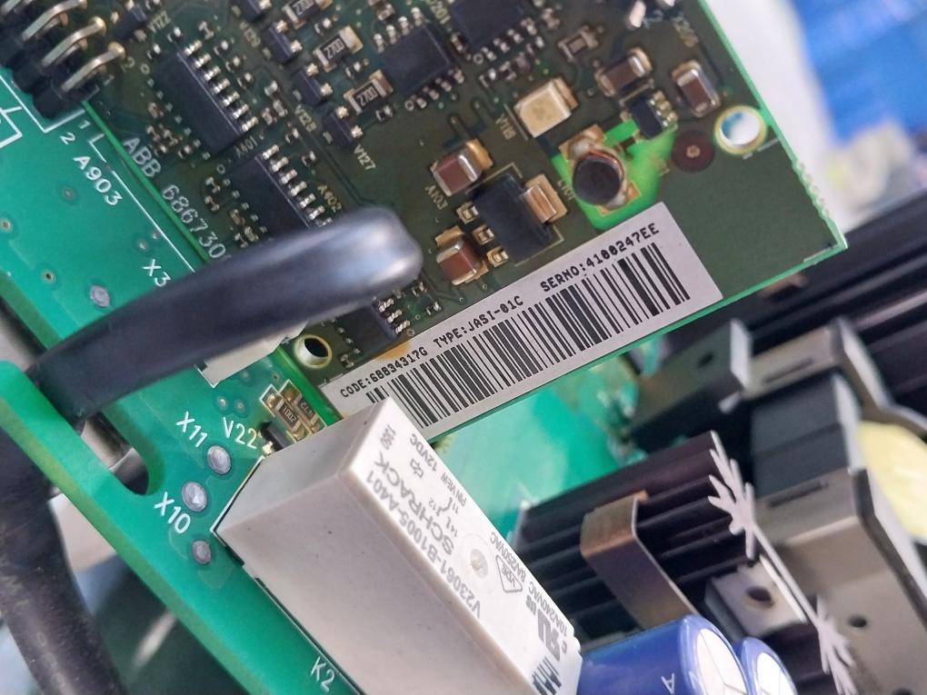 Abb Acs850-04-225A-5+J400 Frequency Converter Drive Module 400/480/500V Ac 221 A