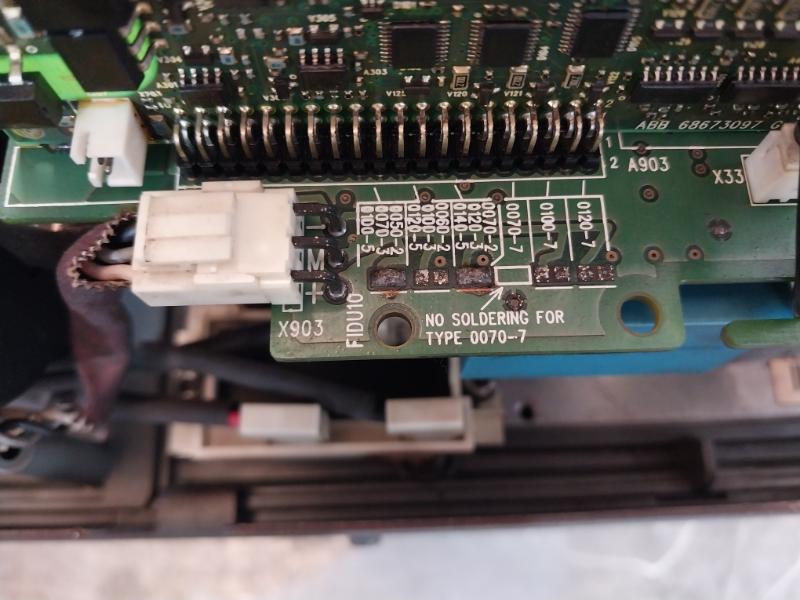 Abb Acs850-04-225A-5+J400 Frequency Converter Drive Module 221 A 400/480/500V Ac