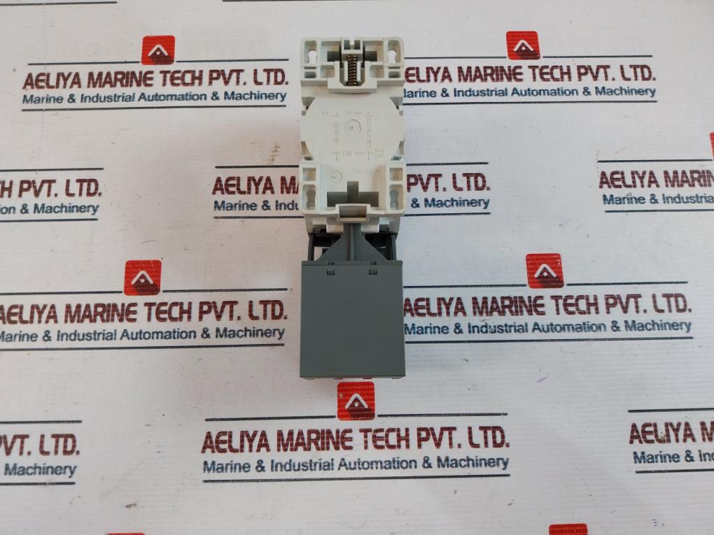 Abb Af16Z-30-01-21 Contactor W/ Ef19-18.9 Overload Relay 50/60Hz
