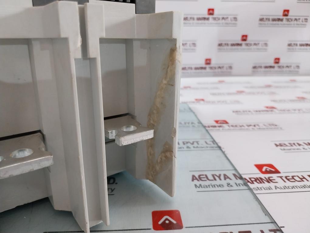 Abb Af460-30-11 Contactor 700A 1000V Ip20