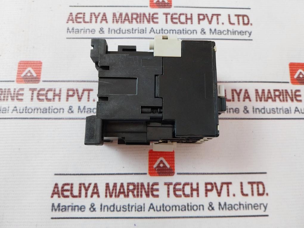 Abb B12-30-10 Contactor 28A 690V~
