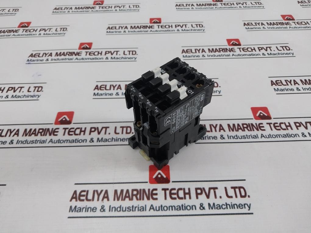Abb B16-30-01 Contactor 28A 690V~