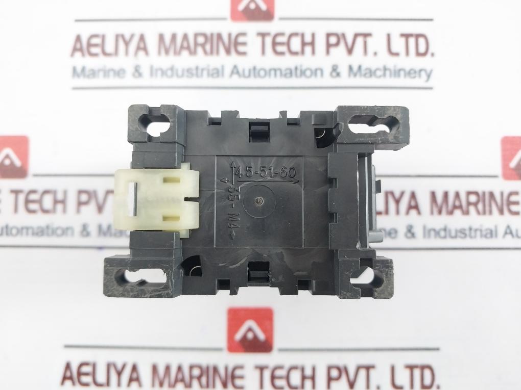 Abb B16-30-01 Contactor 28A 690V~