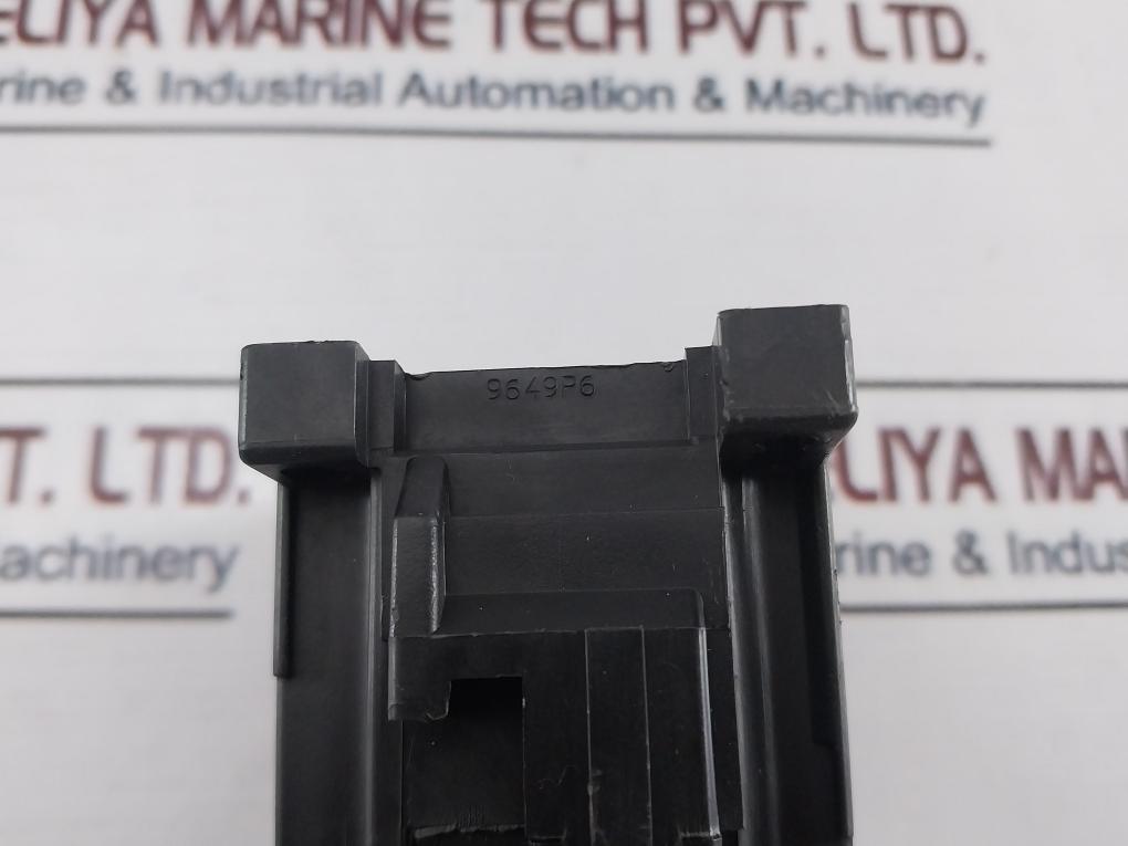 Abb B16-30-01 Contactor 28A 690V~