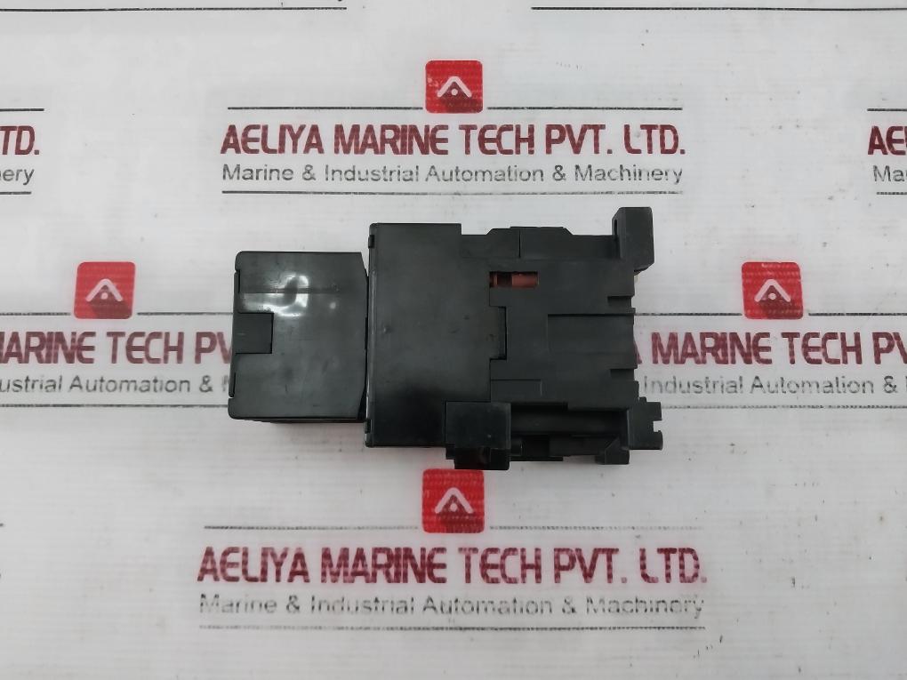 Abb B30-30-22 Auxiliary Contact Block 600V 10A 220-230V 50Hz Awg 10-18 Cu