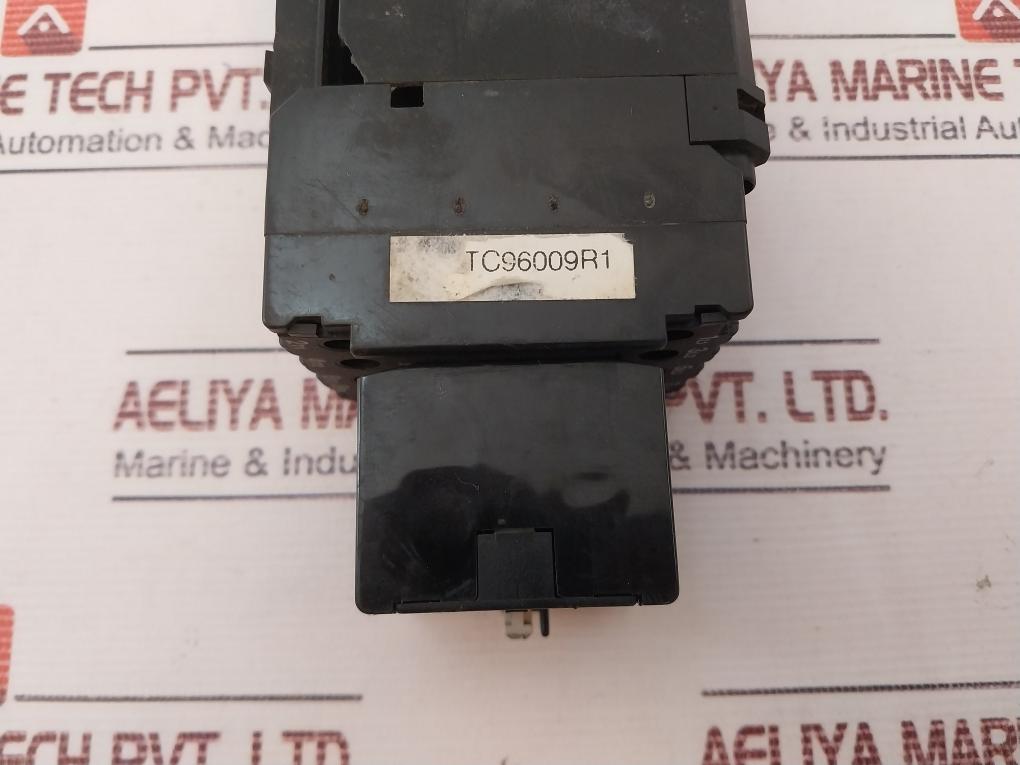 Abb Bc25 Contactor W/ Contact Block Bc25-40-31
