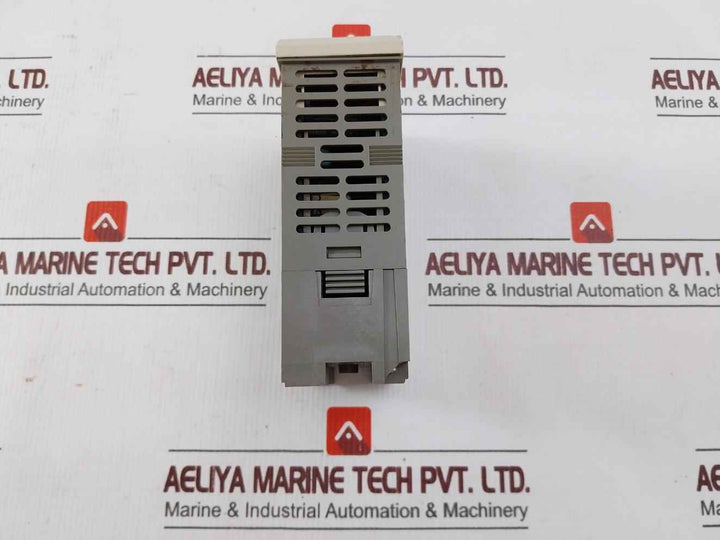 Abb C100/0100/Std Universal Process Controller 85-265Vac 50/60Hz