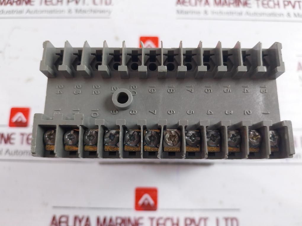 Abb C150/0000/Std Process Controller 85-265Vac, 50/60Hz B001A99