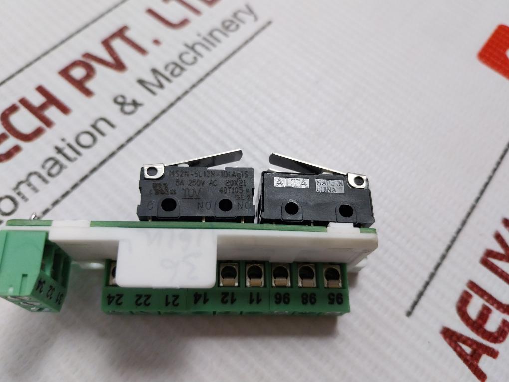 Abb Changeover Auxiliary Contact 5A- 250V Ac 20X21 Part No 1Sda051369R1
