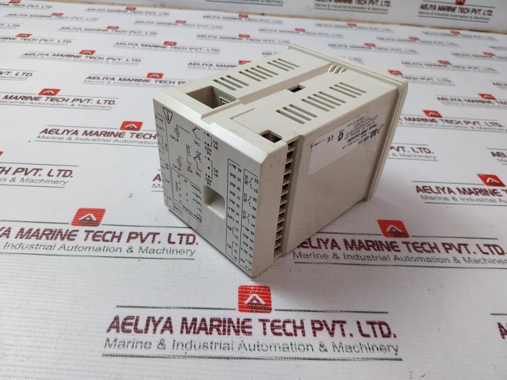 Abb Cm30/0Sms0E0/Std Universal Process Controller 100-240V Ac