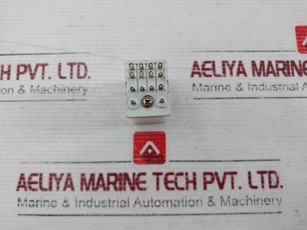 Abb Cr-m024Dc4 Pluggable Interface Relay 24Vdc 6A 250Vac 1Svr 405 613 R1000