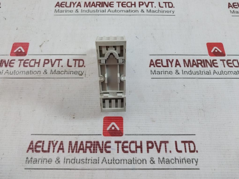 Abb Cr-m4Ss Standard Socket With Cr-m230Ac4 Interface Relay 1Svr405651R3000 7A