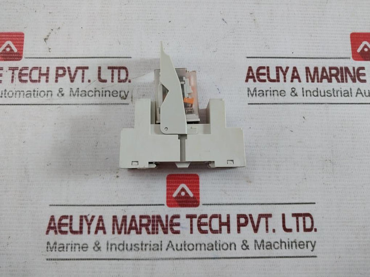 Abb Cr-m4Ss Standard Socket With Cr-m230Ac4 Interface Relay 1Svr405651R3000 7A
