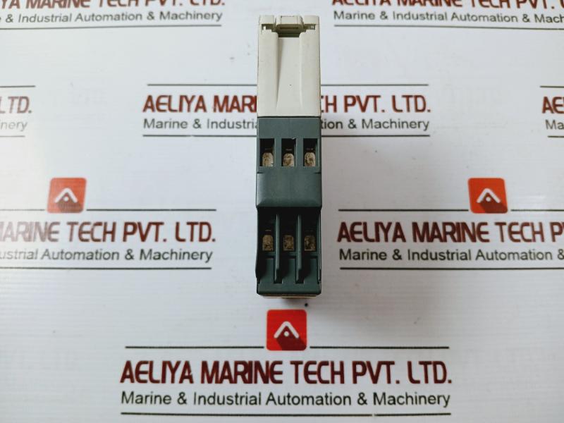 Abb Ct-mbs.22 Multifunction Time Relay 24-240V 50/60Hz 1Svr630010R3200