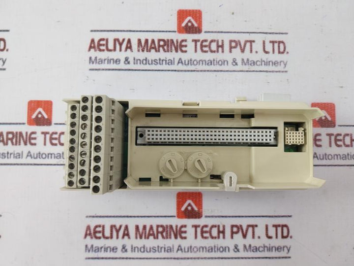 Abb Di810 Digital Input Module 3Bse008508R1, 3Bse013230R1 24V 55°C Tu810V1