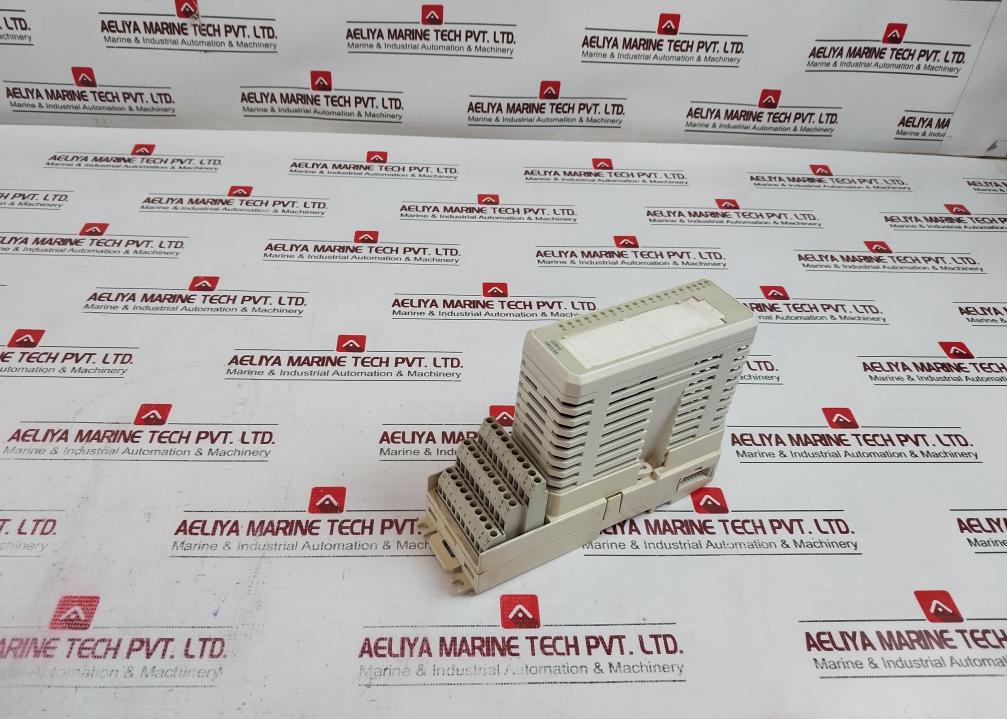 Abb Do810 Digital Output Module Compact 3Bse013230R1 24V 0.5A Sb05410349