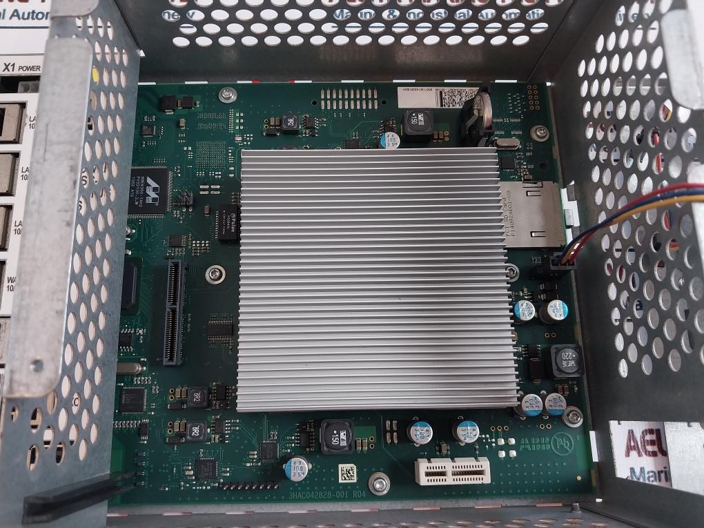 Abb Dsqc1000 Robot Computer Unit 3Hac042766-001 24Vdc 0.30A Rev No: 05