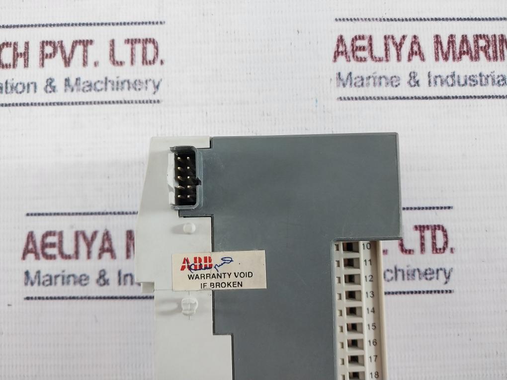 Abb Dx561 A0 Digital Input/Output Module 1Tne968902R2301