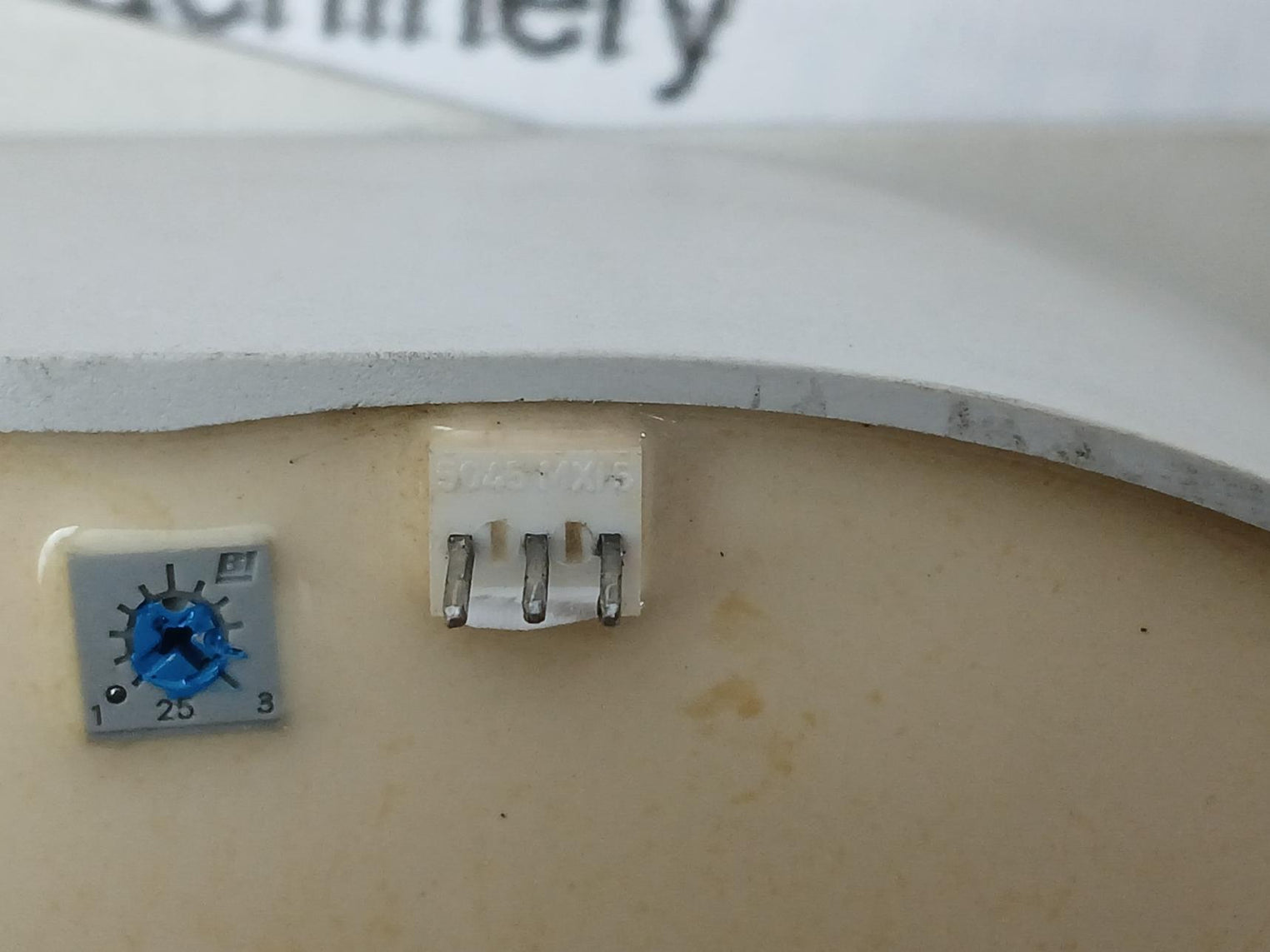 Abb Es2000-9725 Current Sensor 25Ohm 2000A 05130F91