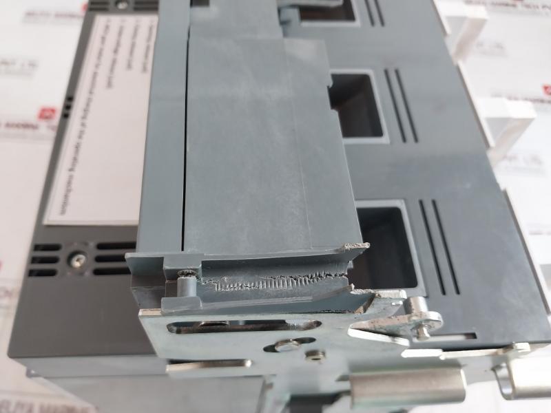 Abb Fa1C Formula Air Circuit Breaker 24Vdc 50-60Hz 800A 12Kv 400V