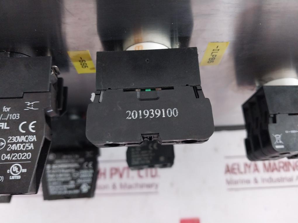 Abb Gate Pb Push Button Box 230Vac/8A 201939100 3Sb5400-0B 3Sb5400-0C