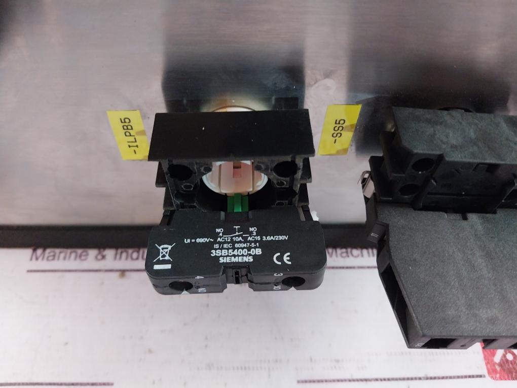 Abb Gate Pb Push Button Box 230Vac/8A 201939100 3Sb5400-0B 3Sb5400-0C