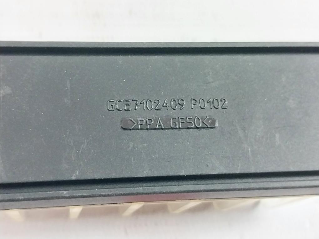 Abb Gce7102409 P0102 Single Throw Momentary Switch 10A 660V~