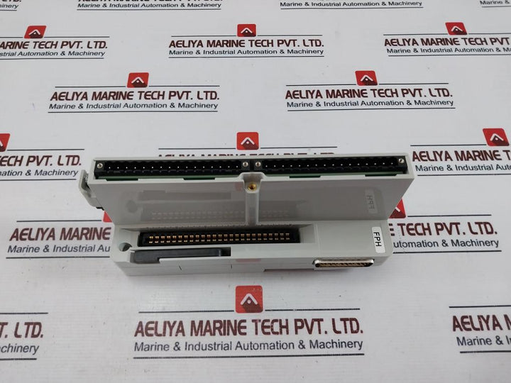 Abb Hbs01-fph Horizontal Row Mount Base For Single Module Rev: D
