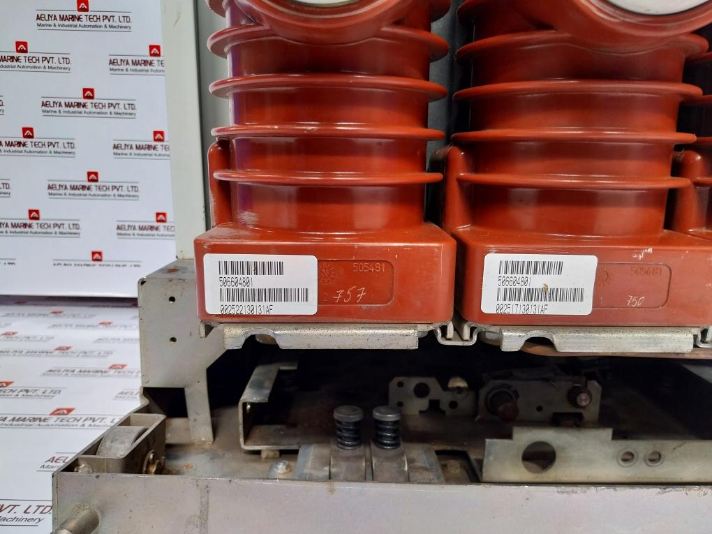 Abb Hd4/ 12.12.32 Mv Circuit Breaker Sf6 Medium Voltage Gas Insulation